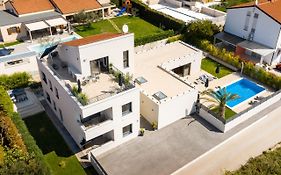 Belvedere Holidays